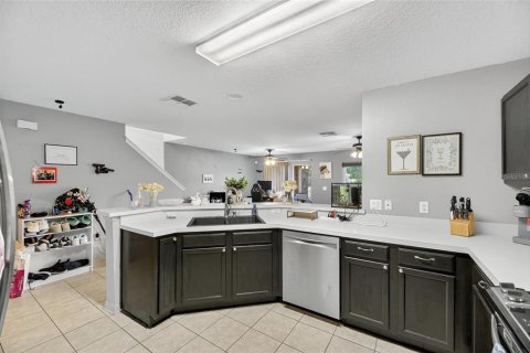 Townhouse in Riverview, Florida 2 bedrooms, 128.76 sq.m. № 1885459 - photo 7