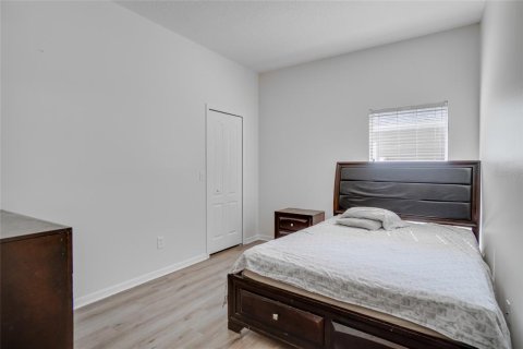House in Orlando, Florida 4 bedrooms, 237.18 sq.m. № 1845058 - photo 8