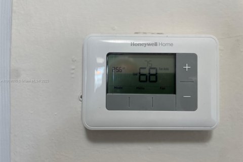 Condominio en venta en Davie, Florida, 2 dormitorios, 87.33 m2 № 1975687 - foto 28