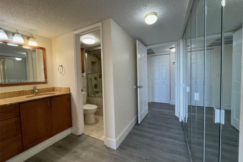 Condominio en venta en Davie, Florida, 2 dormitorios, 87.33 m2 № 1975687 - foto 21