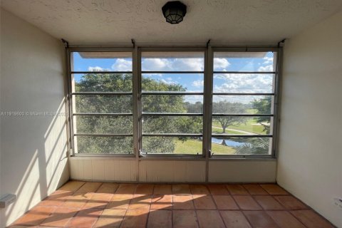 Condominio en venta en Davie, Florida, 2 dormitorios, 87.33 m2 № 1975687 - foto 7