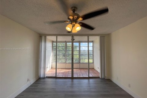 Condominio en venta en Davie, Florida, 2 dormitorios, 87.33 m2 № 1975687 - foto 6