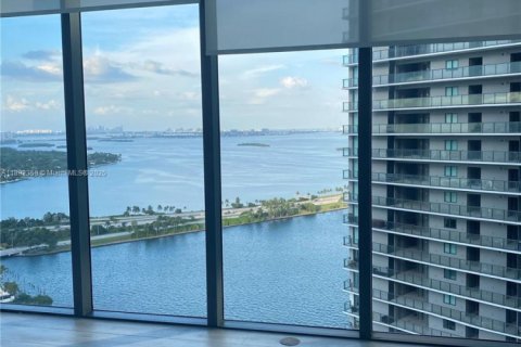 Кондоминиум с 1 спальней в Майами, Флорида № 2014492