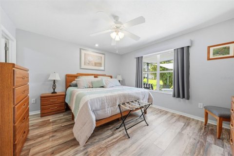 House in The Villages, Florida 3 bedrooms, 117.52 sq.m. № 2098381 - photo 13