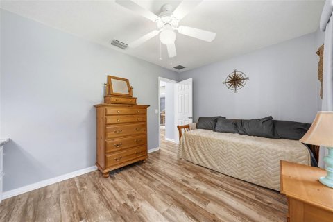 House in The Villages, Florida 3 bedrooms, 117.52 sq.m. № 2098381 - photo 24