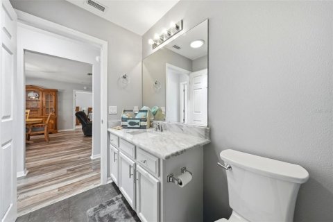 House in The Villages, Florida 3 bedrooms, 117.52 sq.m. № 2098381 - photo 22