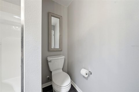 House in The Villages, Florida 3 bedrooms, 117.52 sq.m. № 2098381 - photo 18