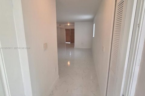 Condominio en alquiler en Homestead, Florida, 3 dormitorios, 102.1 m2 № 2011824 - foto 11