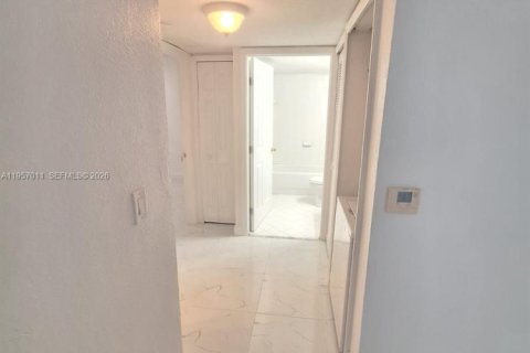 Condominio en alquiler en Homestead, Florida, 3 dormitorios, 102.1 m2 № 2011824 - foto 7