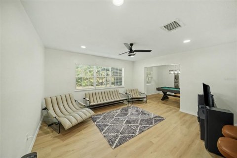 Villa ou maison à vendre à Tampa, Floride: 3 chambres, 127.18 m2 № 2309066 - photo 8