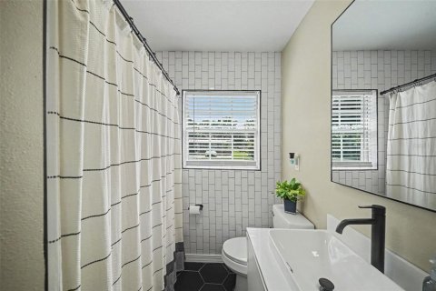 Villa ou maison à vendre à Tampa, Floride: 3 chambres, 127.18 m2 № 2309066 - photo 6