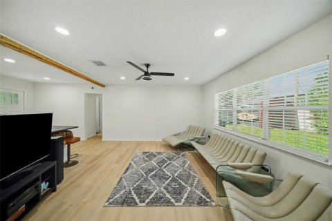 Villa ou maison à vendre à Tampa, Floride: 3 chambres, 127.18 m2 № 2309066 - photo 5