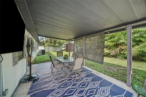 Villa ou maison à vendre à Tampa, Floride: 3 chambres, 127.18 m2 № 2309066 - photo 18