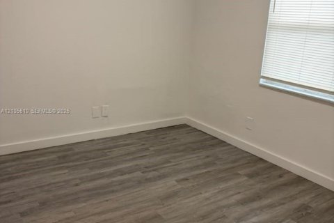 Apartamento en alquiler en Dania Beach, Florida, 1 dormitorio, 887.96 m2 № 2417371 - foto 4