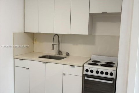 Apartamento en alquiler en Dania Beach, Florida, 1 dormitorio, 887.96 m2 № 2417371 - foto 3