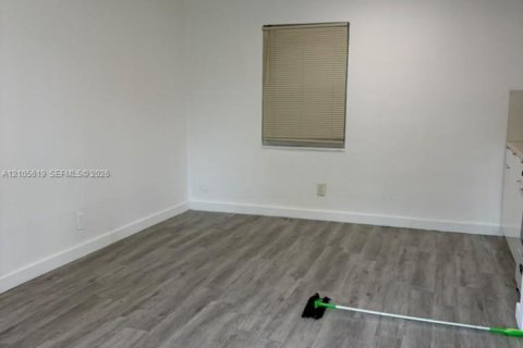 Apartamento en alquiler en Dania Beach, Florida, 1 dormitorio, 887.96 m2 № 2417371 - foto 5