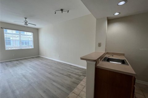 Touwnhouse à louer à Kissimmee, Floride: 3 chambres, 120.4 m2 № 2093434 - photo 7