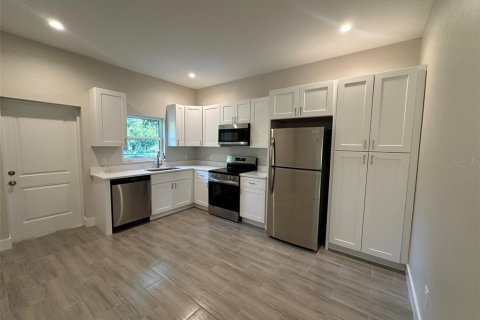 Apartamento en alquiler en Punta Gorda, Florida, 2 dormitorios, 95.41 m2 № 1743055 - foto 4