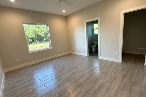 Apartamento en alquiler en Punta Gorda, Florida, 2 dormitorios, 95.41 m2 № 1743055 - foto 8