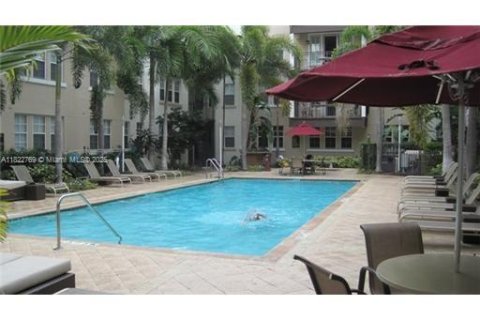 Снять в аренду кондоминиум в Форт-Лодердейл, Флорида 1 спальня, 71.91м2, № 1787121 - фото 4