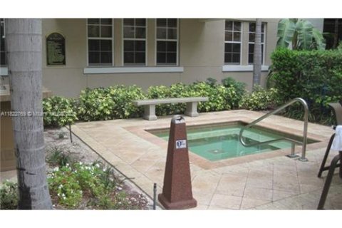 Снять в аренду кондоминиум в Форт-Лодердейл, Флорида 1 спальня, 71.91м2, № 1787121 - фото 6