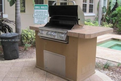 Снять в аренду кондоминиум в Форт-Лодердейл, Флорида 1 спальня, 71.91м2, № 1787121 - фото 11