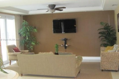 Снять в аренду кондоминиум в Форт-Лодердейл, Флорида 1 спальня, 71.91м2, № 1787121 - фото 9