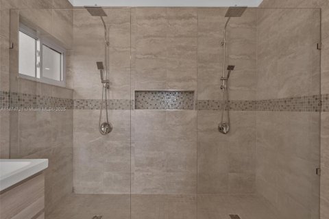 Casa en venta en Miramar, Florida, 4 dormitorios, 179.21 m2 № 1895884 - foto 22