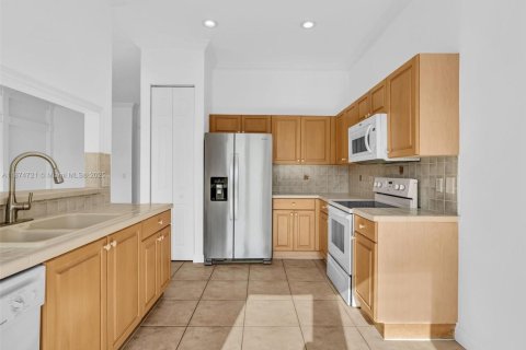 Casa en venta en Miramar, Florida, 4 dormitorios, 179.21 m2 № 1895884 - foto 14