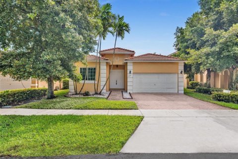 Casa en venta en Miramar, Florida, 4 dormitorios, 179.21 m2 № 1895884 - foto 1