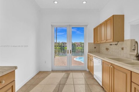 Casa en venta en Miramar, Florida, 4 dormitorios, 179.21 m2 № 1895884 - foto 12