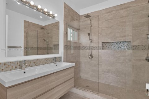 Casa en venta en Miramar, Florida, 4 dormitorios, 179.21 m2 № 1895884 - foto 21