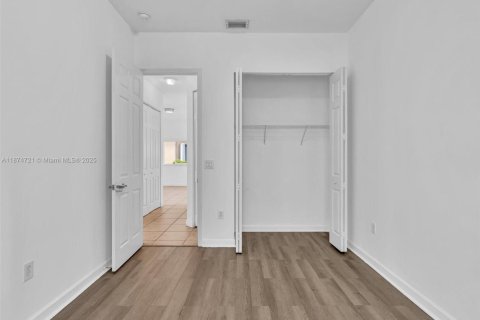Casa en venta en Miramar, Florida, 4 dormitorios, 179.21 m2 № 1895884 - foto 27
