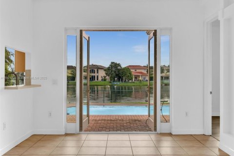 Casa en venta en Miramar, Florida, 4 dormitorios, 179.21 m2 № 1895884 - foto 10