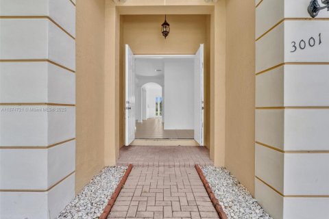 Casa en venta en Miramar, Florida, 4 dormitorios, 179.21 m2 № 1895884 - foto 3