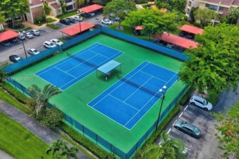 Townhouse in Boca Raton, Florida 3 bedrooms, 158.86 sq.m. № 1990350 - photo 5