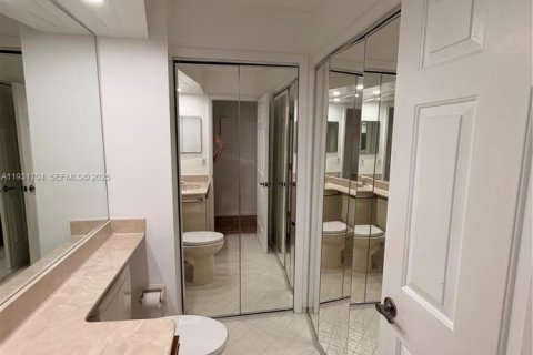 Townhouse in Boca Raton, Florida 3 bedrooms, 158.86 sq.m. № 1990350 - photo 24