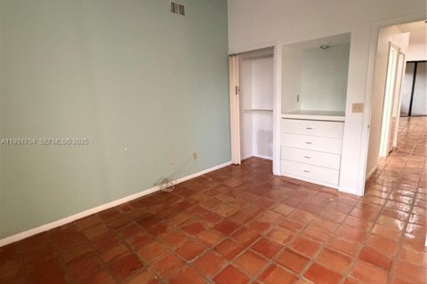 Townhouse in Boca Raton, Florida 3 bedrooms, 158.86 sq.m. № 1990350 - photo 26