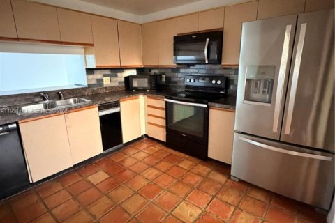 Townhouse in Boca Raton, Florida 3 bedrooms, 158.86 sq.m. № 1990350 - photo 30