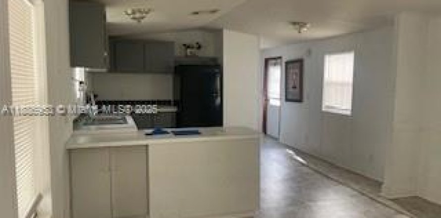 Apartment in Homestead, Florida 2 bedrooms, 65.96 sq.m. № 1933668