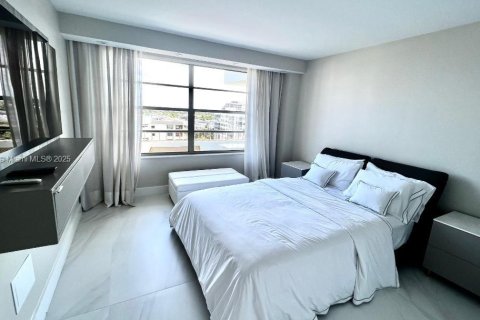 Снять в аренду кондоминиум в Ки-Бискейн, Флорида 2 спальни, 117.06м2, № 1977611 - фото 4