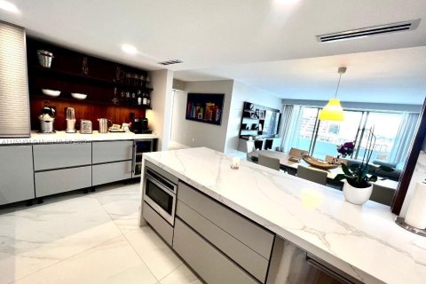 Снять в аренду кондоминиум в Ки-Бискейн, Флорида 2 спальни, 117.06м2, № 1977611 - фото 5