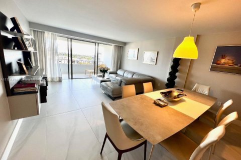 Снять в аренду кондоминиум в Ки-Бискейн, Флорида 2 спальни, 117.06м2, № 1977611 - фото 9