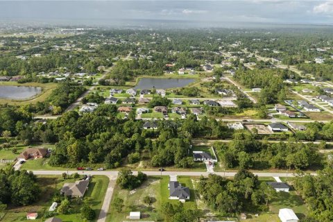 Land in Lehigh Acres, Florida № 2376778 - photo 3