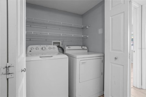 Condo in Altamonte Springs, Florida, 2 bedrooms № 2157676 - photo 28