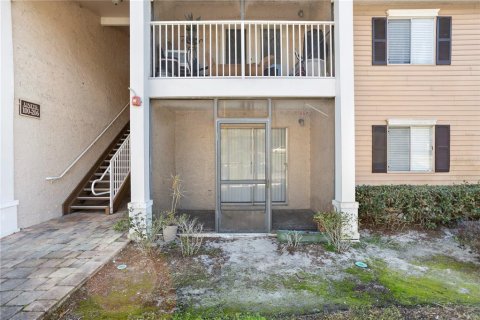 Condo in Altamonte Springs, Florida, 2 bedrooms № 2157676 - photo 4