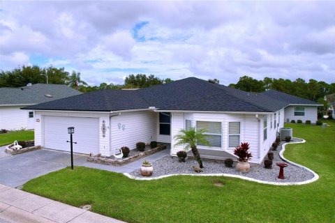 Casa en Lakeland, Florida 3 dormitorios, 167.97 m2 № 2215665