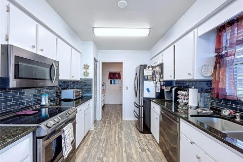 Casa en venta en Lakeland, Florida, 3 dormitorios, 167.97 m2 № 2215665 - foto 14
