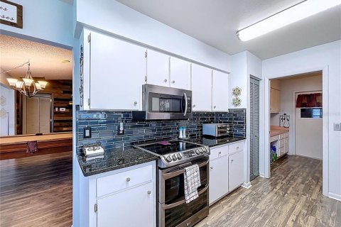 Casa en venta en Lakeland, Florida, 3 dormitorios, 167.97 m2 № 2215665 - foto 16