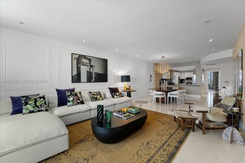 Copropriété à louer à Sunny Isles Beach, Floride: 3 chambres, 179.58 m2 № 1990442 - photo 7